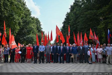 Геннадий Зюганов: Мы — народ победы!