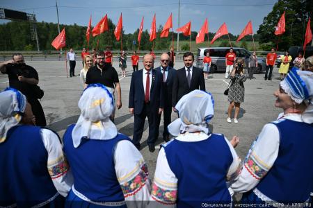 Геннадий Зюганов посетил музей-усадьбу Спасское-Лутовиново