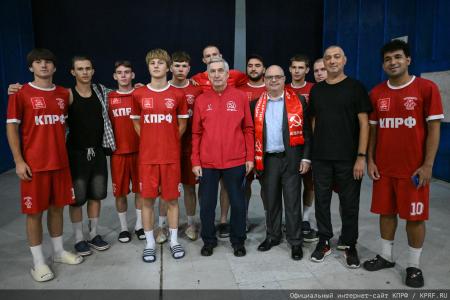 Геннадий Зюганов принял участие в открытии Всероссийского турнира по мини-футболу «Таланты России»