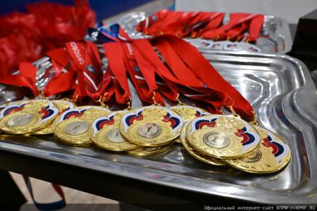 Геннадий Зюганов: Мы — народ победы!