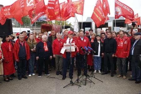 Противодействие колонизаторским планам Запада: московские коммунисты приняли участие в отправке 159-го гумконвоя
