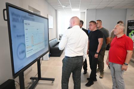 Айрат Гибатдинов в ходе рабочей поездки в Запорожскую область посетил Мелитопольский университет и подразделения ВДВ
