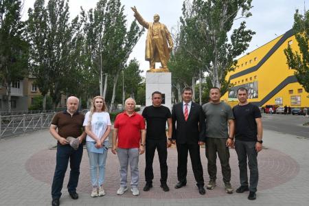 Айрат Гибатдинов в ходе рабочей поездки в Запорожскую область посетил Мелитопольский университет и подразделения ВДВ