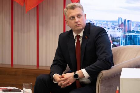 Юрий Афонин и Валентин Коновалов встретились с жителями Свердловской области
