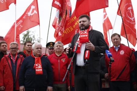 Противодействие колонизаторским планам Запада: московские коммунисты приняли участие в отправке 159-го гумконвоя