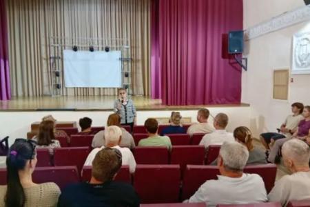 Саратовская область. Ольга Алимова провела встречу с жителями села Генеральское Энгельсского района