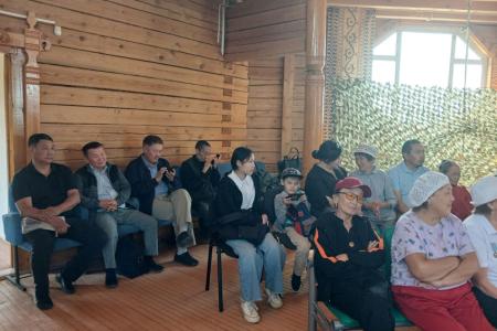Якутия. Вячеслав  Куличкин, Айан Васильев и Дмитрий Петров в Вилюйске работали по насыщенной программе