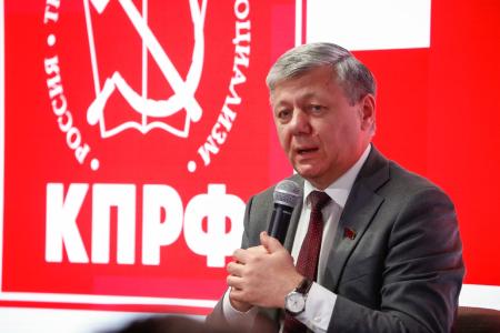 Геннадий Зюганов встретился с российскими блогерами и молодёжью в Москве