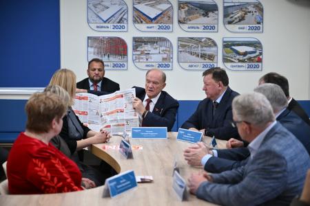 Геннадий Зюганов в Подольске посетил производственную площадку "Коломенское поле"