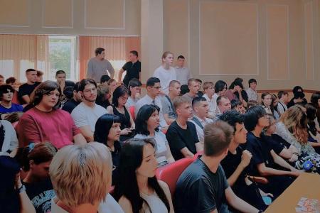 Дмитрий Новиков и Виктор Гончаров представили Программу Победы КПРФ студентам и преподавателям Северо-Кавказского филиала БГТУ
