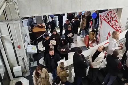Ямал. В Салехарде выстроились очереди на участках