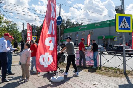 Курская область. Н.Н. Иванов провёл акцию «красные в городе»