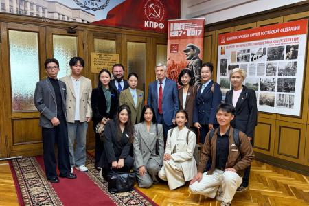 Иван Мельников принял в Государственной Думе  делегацию китайских студентов
