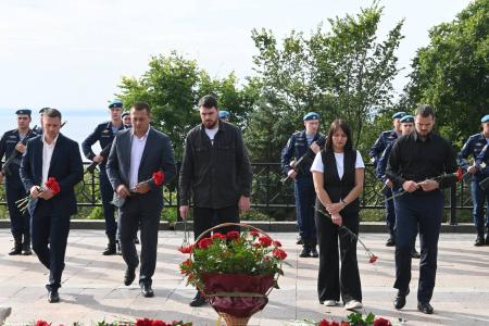 Ульяновск. Вечная память героям, сокрушившим милитаризм!