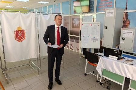 Лидер тульских коммунистов Алексей Лебедев лично проинспектировал избирательные участки в регионе