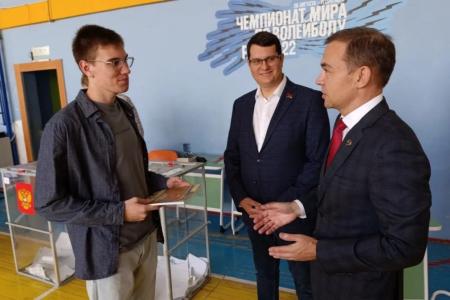 Лидер тульских коммунистов Алексей Лебедев лично проинспектировал избирательные участки в регионе