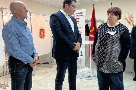 Лидер тульских коммунистов Алексей Лебедев лично проинспектировал избирательные участки в регионе