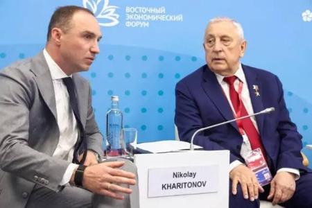 «Земля — наш Сталинград!»: Николай Харитонов задал тон ключевым сессиям Восточного экономического форума