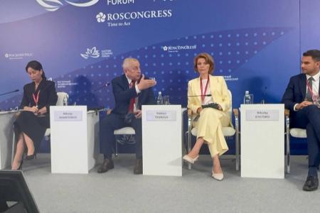 «Земля — наш Сталинград!»: Николай Харитонов задал тон ключевым сессиям Восточного экономического форума