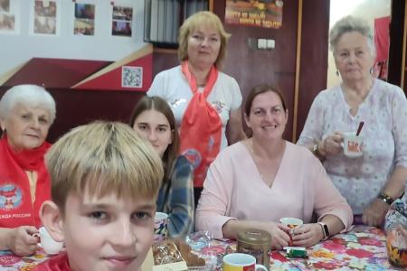 С заботой о будущем: в Подмосковье прошла масштабная благотворительная акция КПРФ и союза «Надежда России» «Помоги собраться в школу»