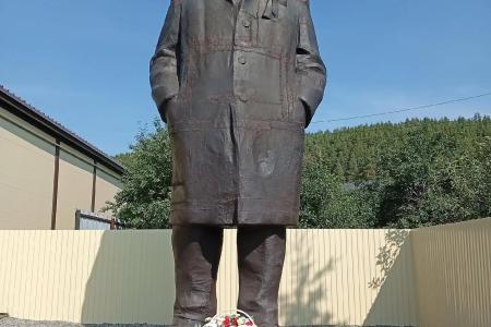При поддержке Александра Ющенко удалось восстановить памятник Ленину в Стерлибашево