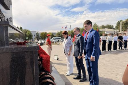 Юрий Афонин на сталинградской земле участвует в мероприятиях, посвященных годовщине Победы над милитаристской Японией