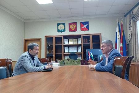 Александр Ющенко в Кармаскалах: о проблемах района лучше всего говорить с теми, кто здесь живёт