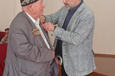 Александр Ющенко в Кармаскалах: о проблемах района лучше всего говорить с теми, кто здесь живёт