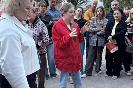 Оренбургская область. Елена Ряховская: Все жильцы, с которыми встречалась, понимают важность победы КПРФ на местных выборах!