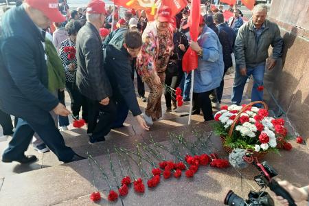 Рязанская область. Владимир Кашин возложил цветы к памятнику В.И. Ленину