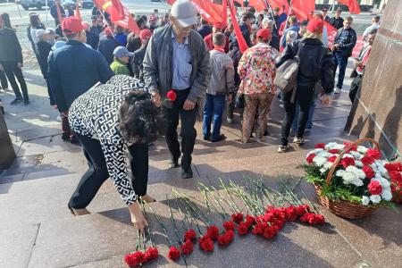 Рязанская область. Владимир Кашин возложил цветы к памятнику В.И. Ленину