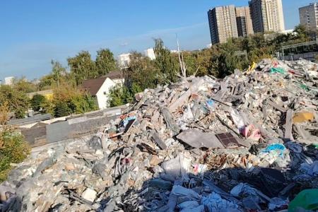 Фракция КПРФ в Мосгордуме на страже экологии. Н.Г. Зубрилин намерен обратиться в прокуратуру по незаконной свалке в Северном административном округе