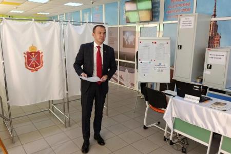 Юрий Афонин проголосовал на выборах депутатов Государственной Думы в Туле
