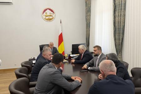 Казбек Тайсаев посетил с рабочим визитом Южную Осетию
