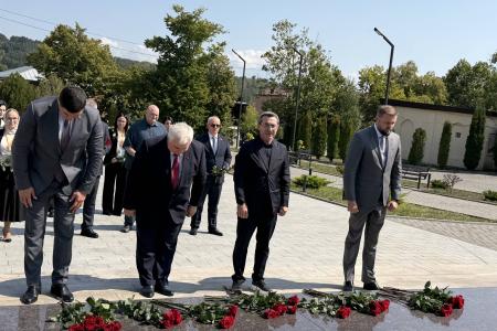 Казбек Тайсаев посетил с рабочим визитом Южную Осетию