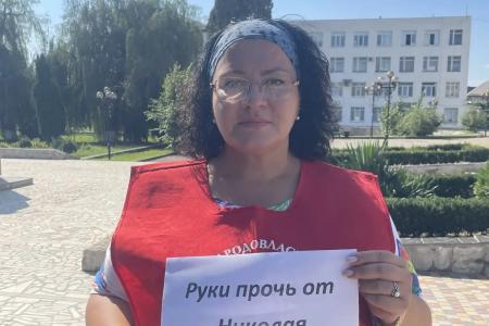 Коммунисты Кабардино-Балкарии продолжили серию одиночных пикетов, в знак солидарности с товарищами, несправедливо отстраненными от участия в выборах