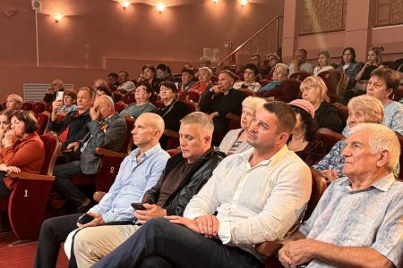 Николай Коломейцев провёл встречу с жителями Волгодонска