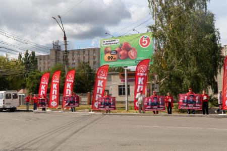 «Красные в городе»: Николай Иванов встретился с жителями Сеймского округа Курска