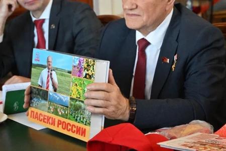 Г.А. Зюганов встретился с Главой Миссии наблюдателей от СНГ Ильхомом Нематовым