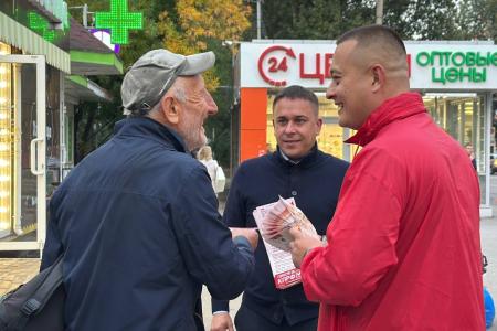 «Красные в городе»: ульяновские коммунисты вышли на улицы