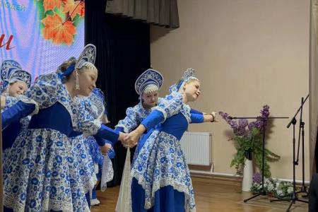 Коммунисты приняли участие в чествовании старшего поколения в Томске