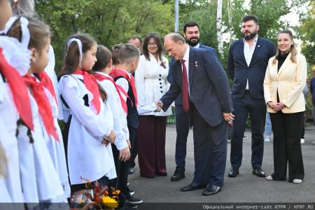 Геннадий Зюганов: Первый класс — это всегда удивительное открытие нового мира