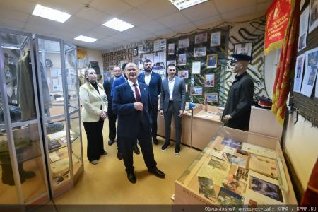 Геннадий Зюганов: Первый класс — это всегда удивительное открытие нового мира