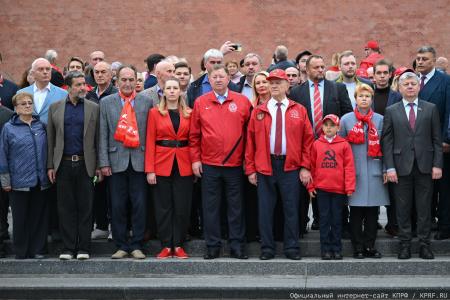 КПРФ в Москве провела митинг в День Победы над милитаристской Японией и окончания Второй мировой войны