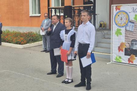 Депутаты-коммунисты поздравили рязанских школьников с Днём знаний