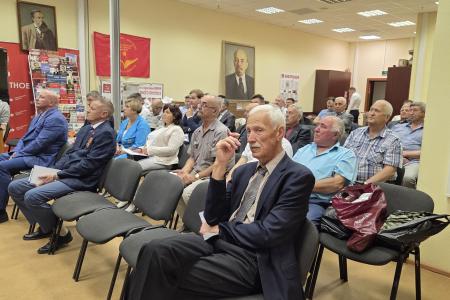 Дойти до каждого избирателя и защитить волеизъявление народа. В Воронеже прошло совещание первых секретарей комитетов местных отделений партии