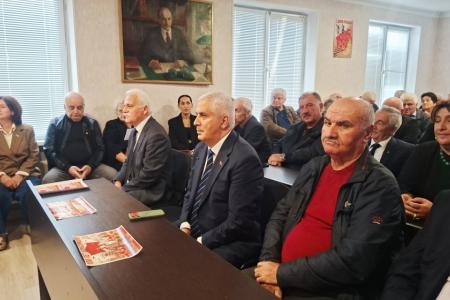 В Цхинвале отметили 108-летие Ленинского комсомола: связь поколений и верность традициям