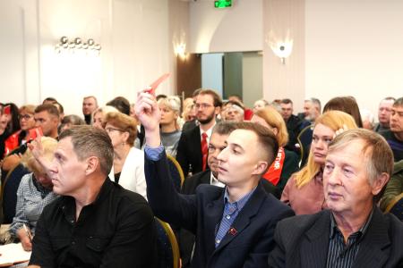 Достойный результат и рост доверия избирателей — Свердловский обком КПРФ на Пленуме подвел итоги выборов