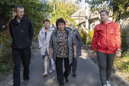 Александр Понарин: «Будем добиваться решения!» Жители центра Курска обратились за помощью к КПРФ