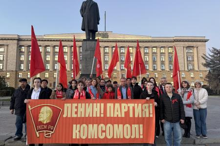 В Пензе торжественно отметили 108-ю годовщину со дня создания Всесоюзного Ленинского Коммунистического Союза Молодёжи